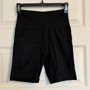 Aerie Chill Play Move High Rise Bike Shorts w/ Pockets